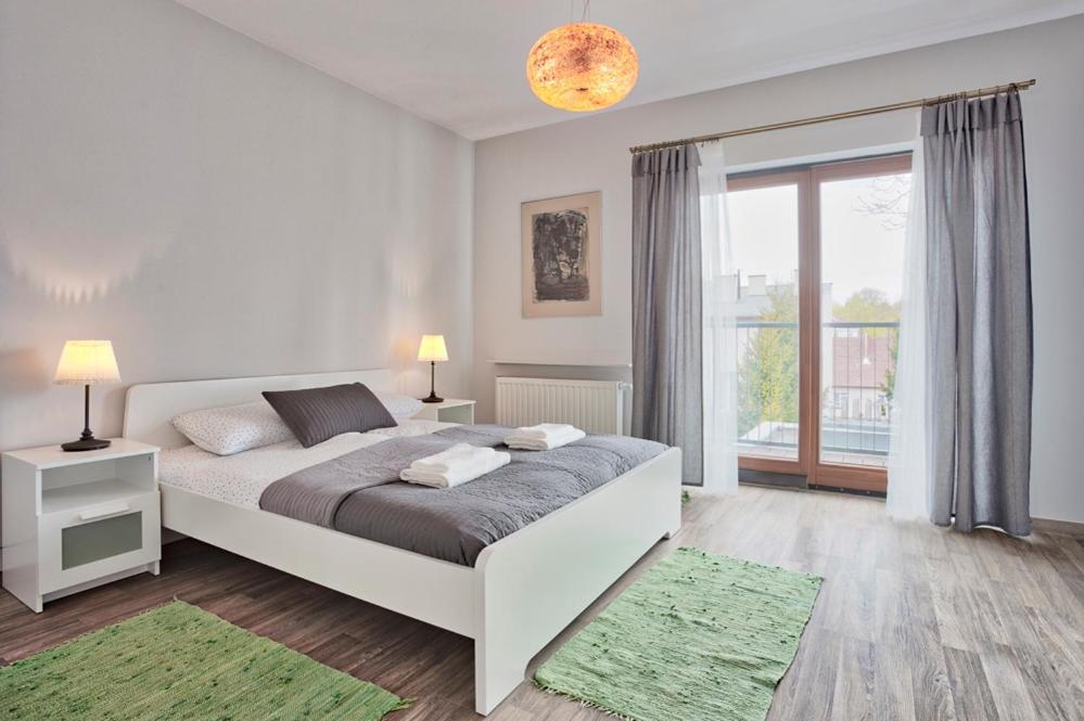 Family Apartment By Tyzenhauz Cracovia Exterior foto